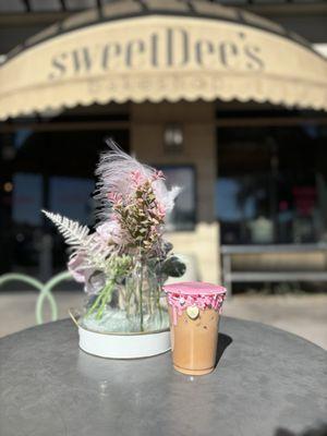 Conversation heart latte