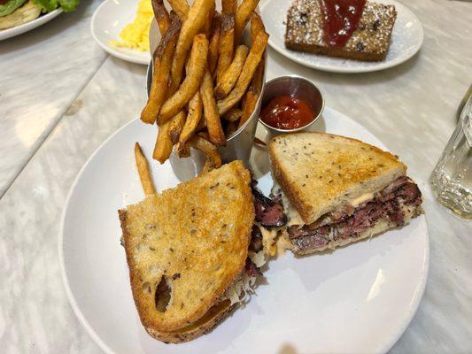 Pastrami Reuben