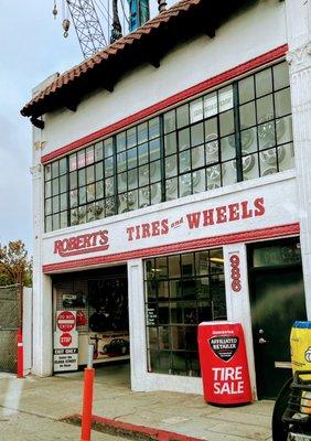 Robert's Tires & Wheels