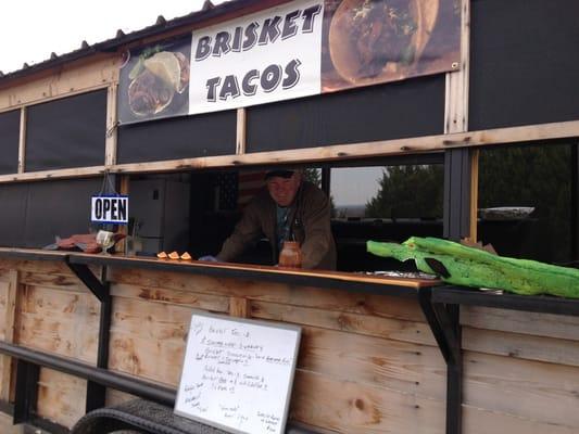 Austinites & Creedmoorians: THIS is where the best brisket is! A small trailer on Old Lockhart. Makes his own sauce too! Do it!!