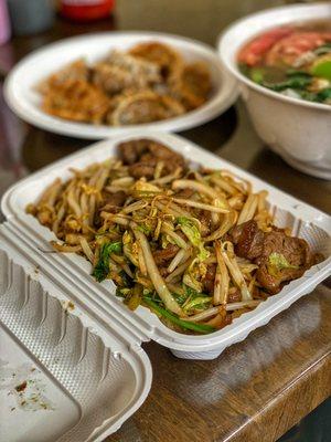 Fried Hand Pulled Noodle w/ Beef