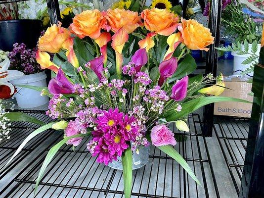 Lovers Delight is the name of this Arrangement.