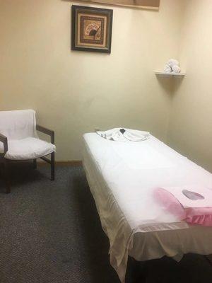 Angela's Massage
 2100 S 9th st Unit C Salina KS 67401
 Call:785-787-3810
 angelasmassage.com