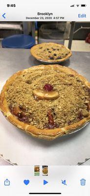 Cherry Apple Crumb Pie