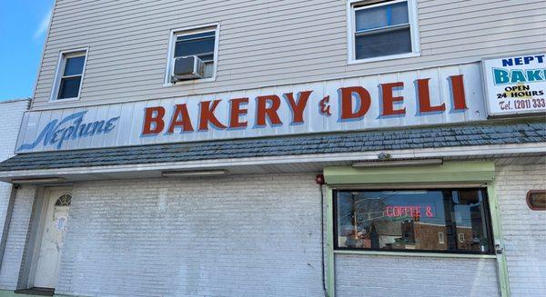 Neptune Bakery & Deli Storefront