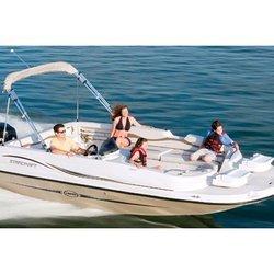 21' deck boat