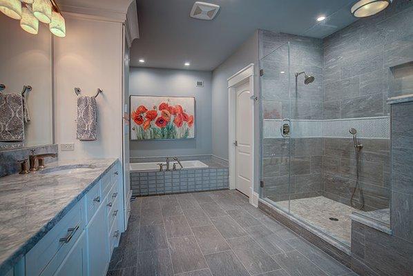 Sister Bay Trading Company - Interior Design - Bathrooms