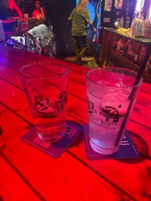 Some good drinks. Double shot vodka soda watah and a does XX