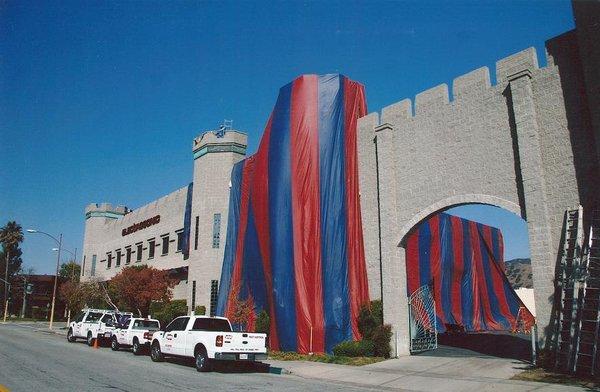 Even castles need to be fumigated! Dewey's on it!