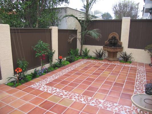 Spanish Design Patio, fountain plantings in Redondo Beach