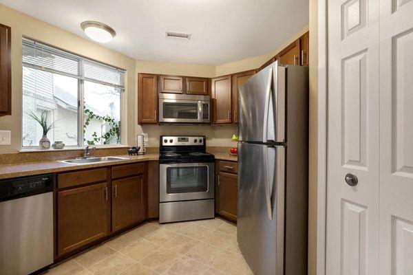 Fully Equipped Kitchen at Amberly Apartments, Michigan