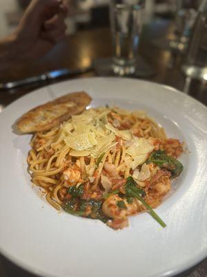 Shrimp and bacon linguini