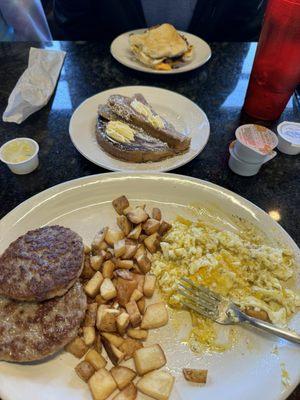 Bulldog breakfast and breakfast sandwich