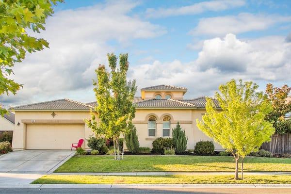 Beautiful North Plumas Lake Home