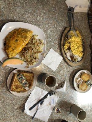 Steak &mushroom omelette and country man skillet