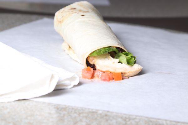 Pesto chicken wrap