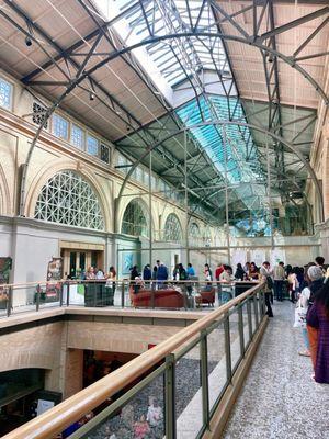 Line to the tea lounge. Imperial Tea Court and Cuzen Matcha.