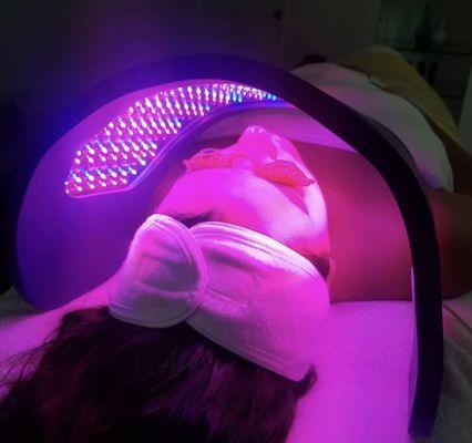 Celluma LED light therapy kills acne bacteria and builds collagen