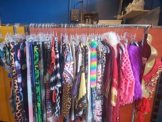 Vintage and party rack at Psanctum Thrift!