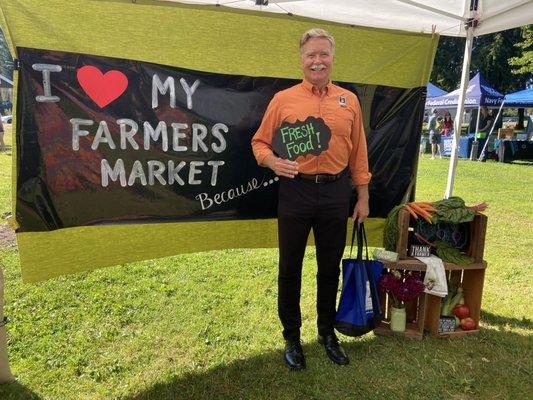 Mayor Wheeler loves our market!