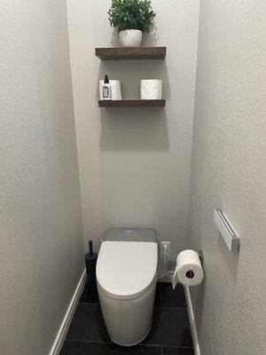 Smart toilet