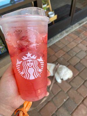 Strawberry açaí lemonade