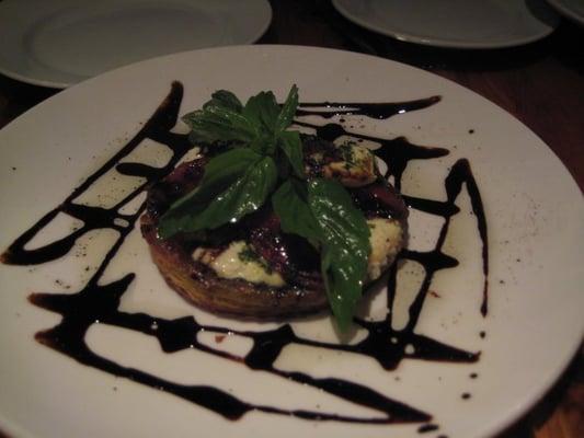 Tartlette of goat cheese & roasted tomato with balsamic sauce - DELICIOUS!