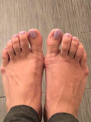 Regular pedicure, OPI nail polish - sorry totally don't remember the color I picked ‍ (Excuse my veins, I'm 7 months pregnant )