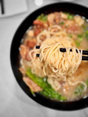 Braised beef noodle soup | @whaevaeats