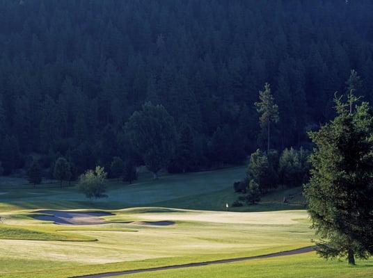 MeadowWood Golf Course Hole 13