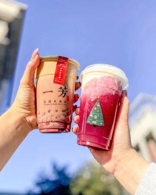 Red bean black tea latte (left) and cheese creamer grapefruit tea (right)