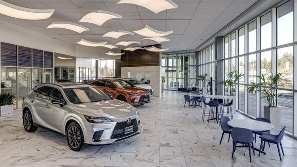 Lexus of Portland show room