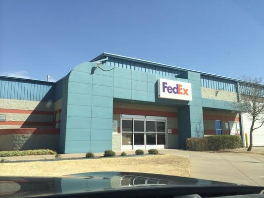 FedEx Ship Center