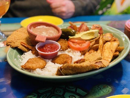 seafood platter for 2. Crazy good! YUM! YUM! YUM! :)...