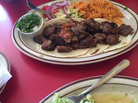 Lengua! hands down the best Lengua in El Paso. That easy. Great service n food. I see what all the fuss was about.