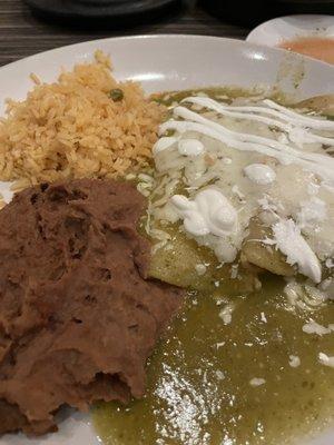 Canned tasting beans and salsa verse. Bland rice.