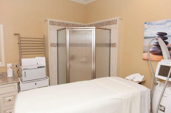 Body Scrub room with shower