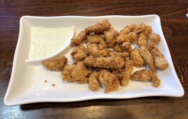 Fried ALLIGATOR appetizer - very weird but absolutely delicious !!