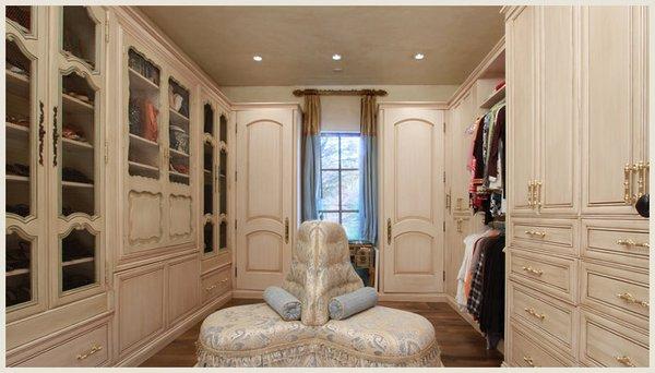 Luxurious Closet | NewSpace