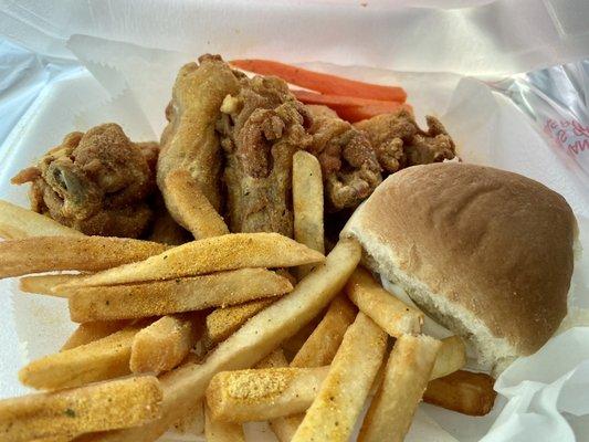 Seasoned Wings Lunch Combo