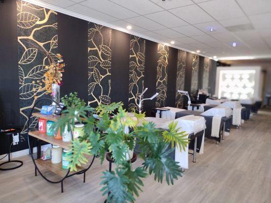 Modern Nail Spa