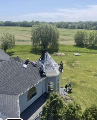 Tear off and reinstalled a new lifetime architectural shingle roof