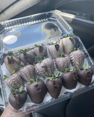 Custom Chocolate Covered Strawberries