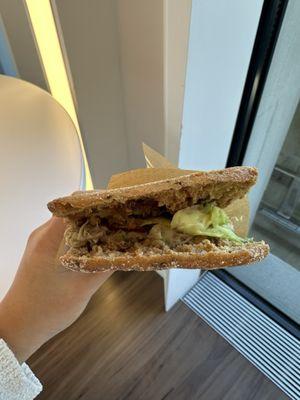 Tunacado Sandwich