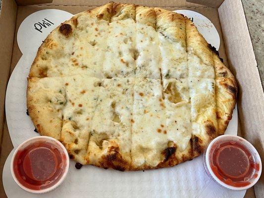 Garlic Bread with Cheese.  Plus a couple marinaras.