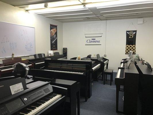 CLAVINOVA ROOM