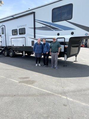 Congratulations Theresa & Robert on your new 2019 Gateway 3700 RD 5th wheel. Came in as my guest and left part of the family.