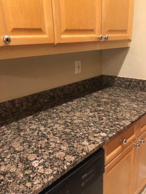 Granite countertops cleaning