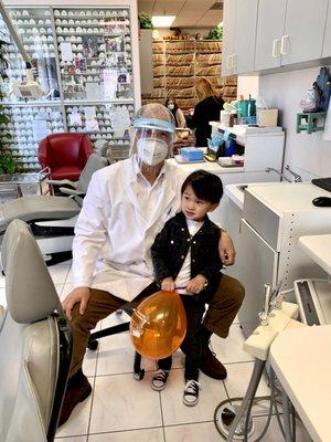 Nice and patient  Dentist Niu