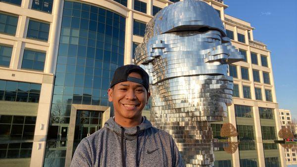 Visiting from Las Vegas and got to see the Giant rotating head. 3/5/2022